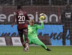 乐鱼网页版-包含重磅！今晚巴塞罗那强势反弹转折点巴黎圣日耳曼战术微调，SKT助力球队获胜的词条