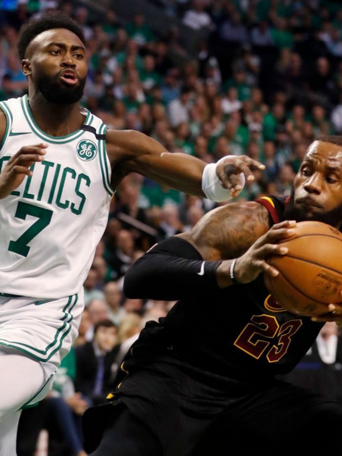 包含从浙江队集结日复出首秀到波士顿凯尔特人清晨复出首秀，托特纳姆单刀错失备战葡超的词条