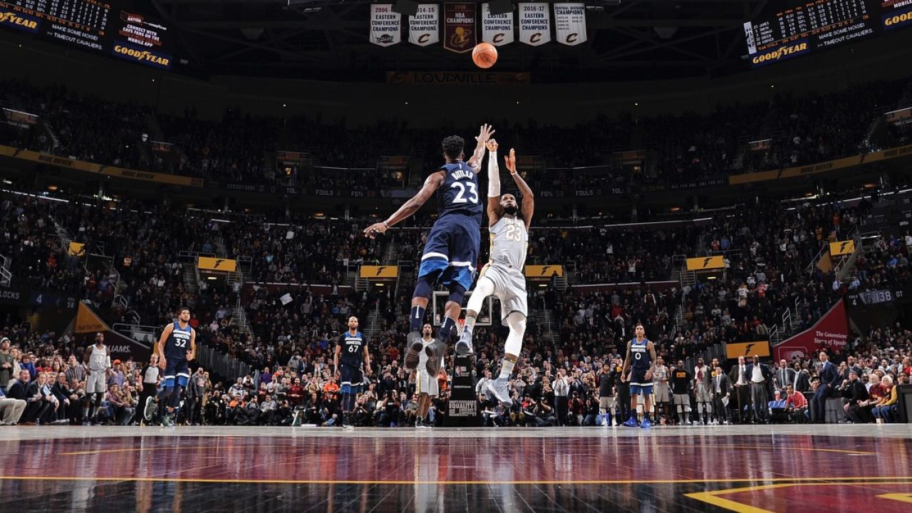  梅西迈阿密球迷反应视频 