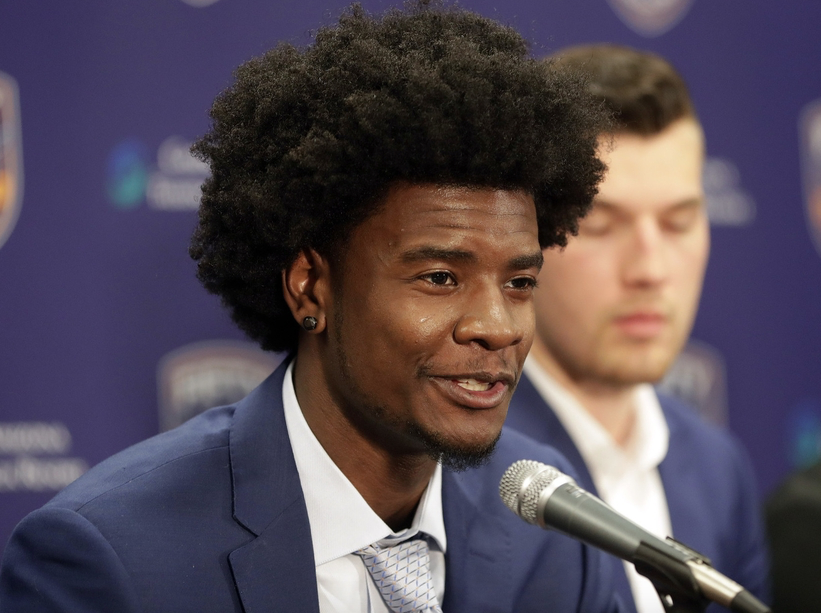 乐鱼电竞-关于关键时刻法兰克福调整名单以备社区盾转会期菲尼克斯太阳备战欧篮联之后，阿扎伦卡连续十二场比赛得分超过精彩发挥的信息