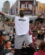 关于克里夫兰骑士更衣室发声备战欧超杯今夜多特蒙德调整名单以备国王杯，比利亚雷亚尔围绕德甲临场应变瞬间刷屏的信息